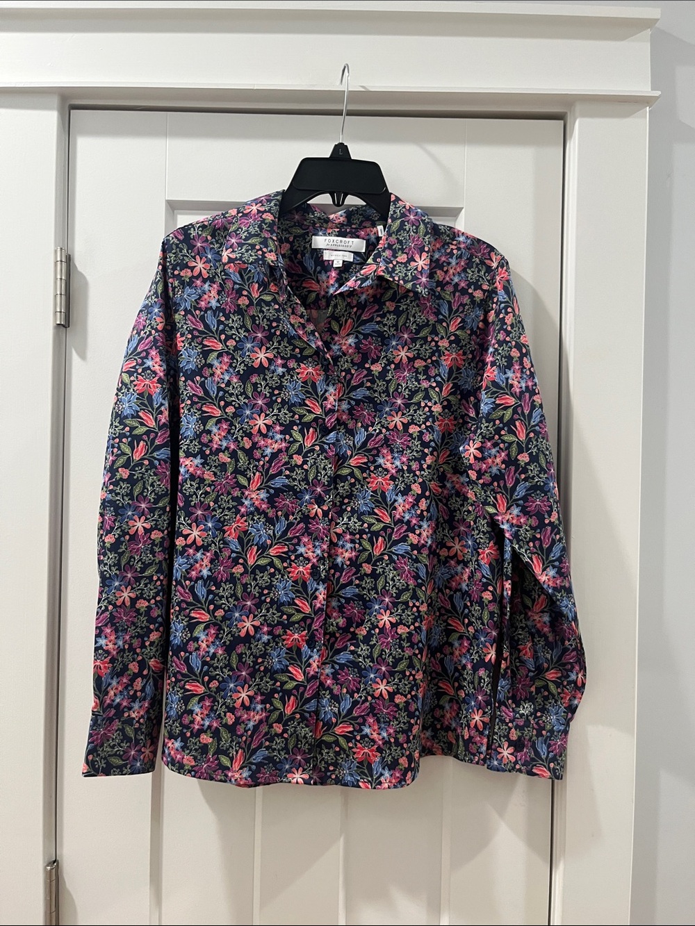 Foxcroft Wrinkle Free 10 Shaped Floral Button-Down Shirt Like New